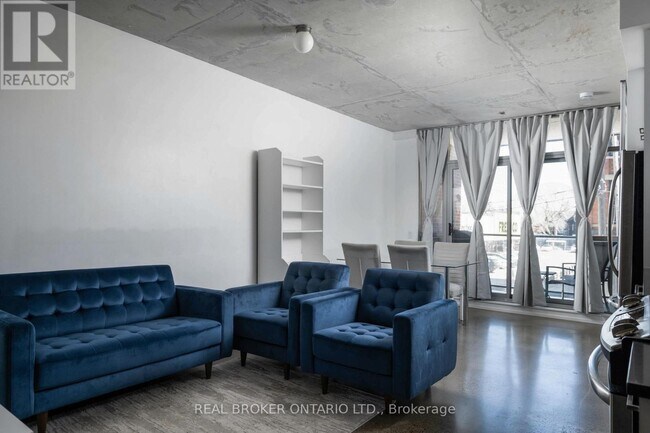 Photo - 2 Gladstone Ave Unit 203