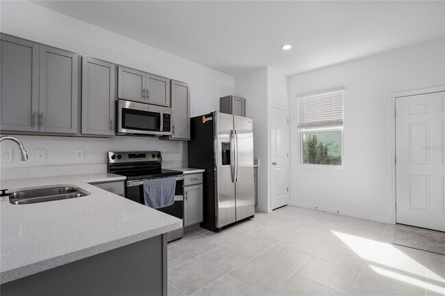 Photo - 14052 Textile Run