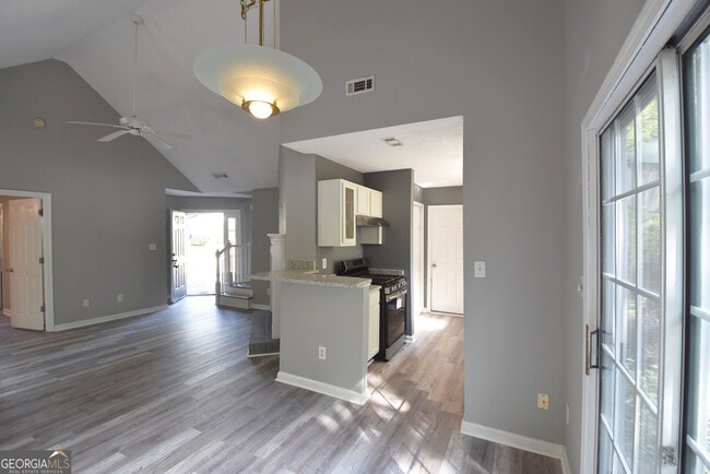 Photo - 700 S Fairfield Dr