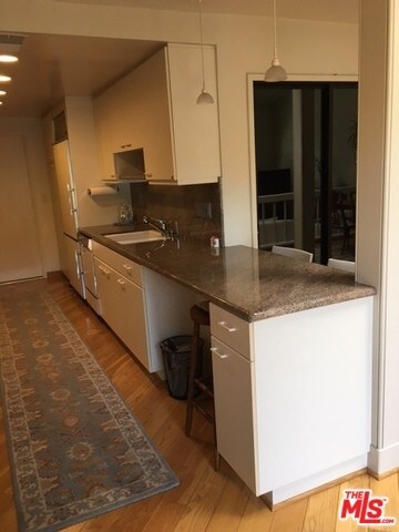 granite countertops - 1629 Michael Ln