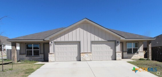 Building Photo - 134 Wind Ridge Dr Rental