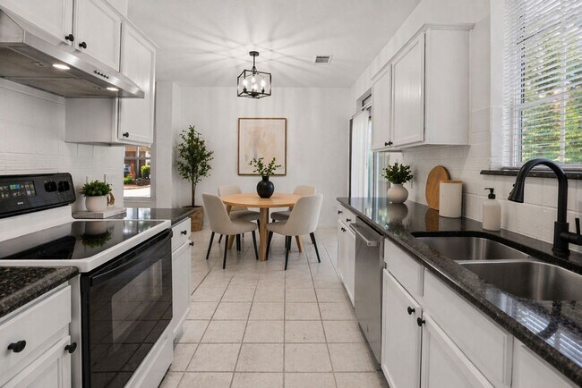 Photo - 4501 Whispering Valley Dr