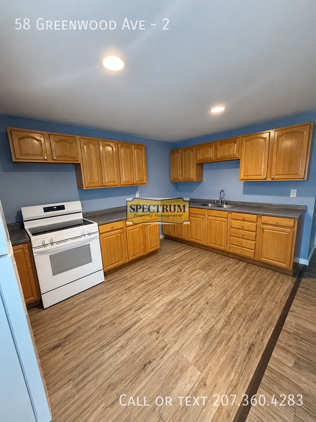 Building Photo - 58 Greenwood Ave Unit 2