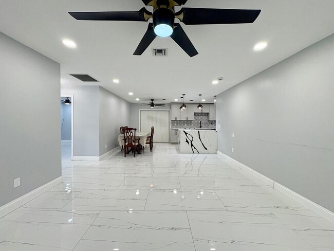 Photo - 1733 Sunset Ave