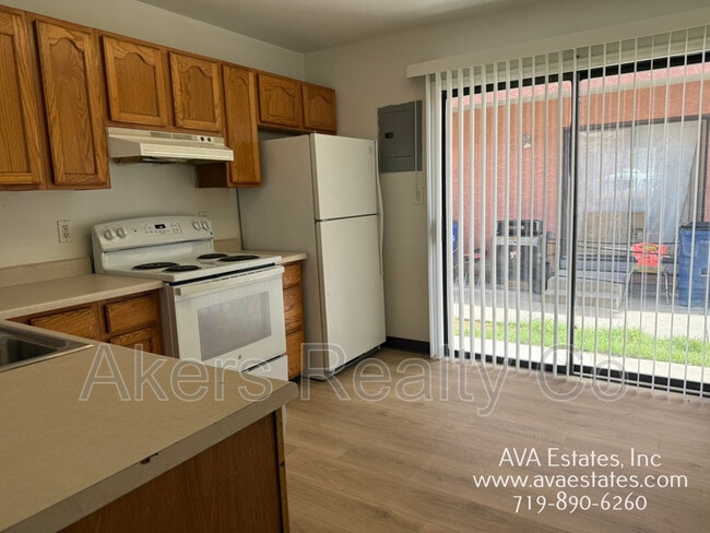 Photo - 1405 E 19th St