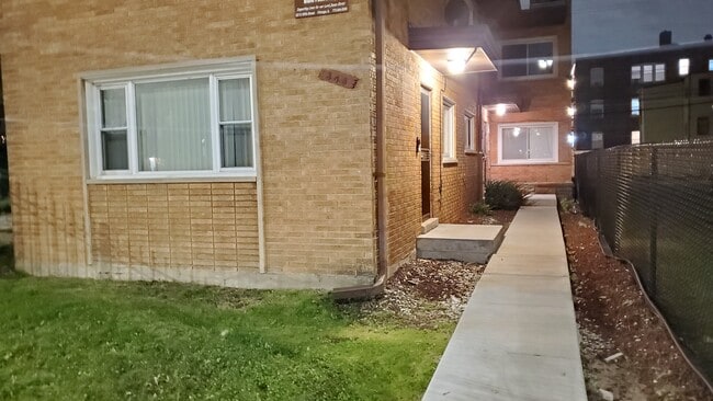 Photo - 343 E 107th St Unit 1st Floor South