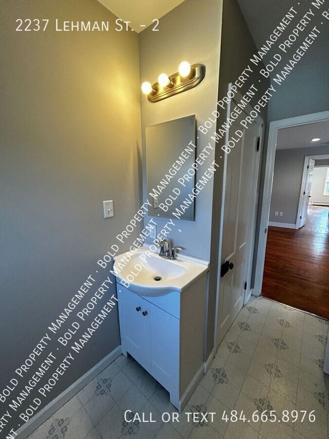 Photo - 2237 Lehman St Unit 2