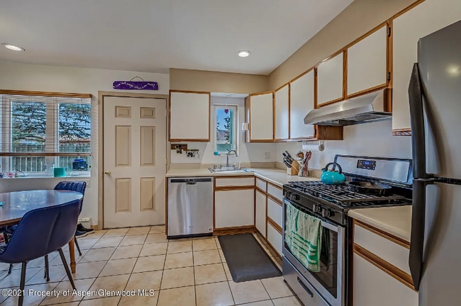 Photo - 350 S 8th St