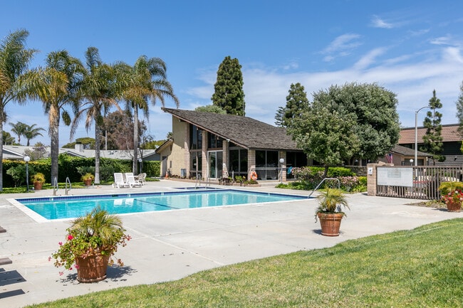 Photo - 2561 Madera Circle