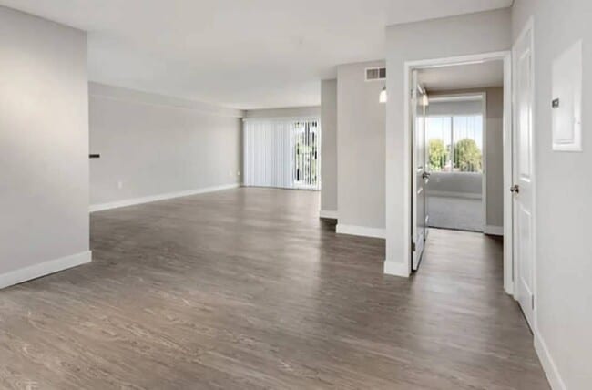 Amanda Regency Apartments