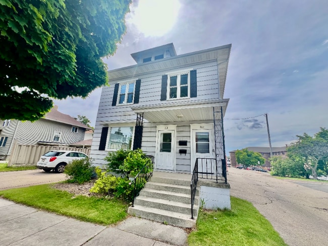 Photo - 714 N 9th St Apartment Unit 714 N 9th St