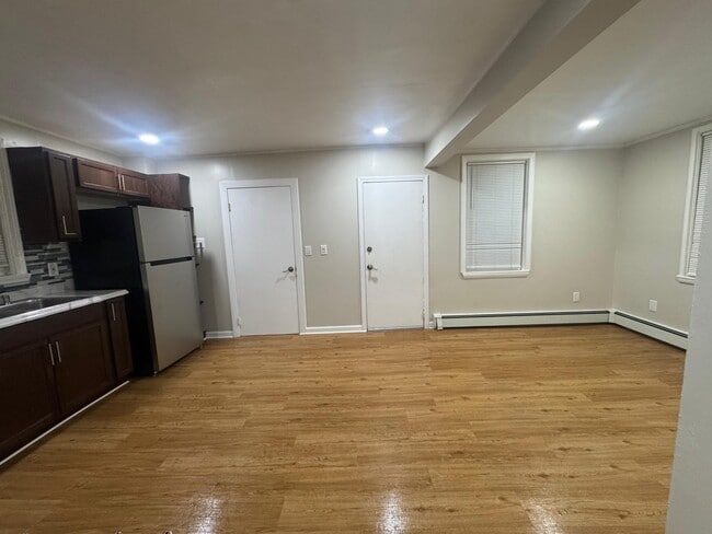 Photo - 5 Wall St Unit 1