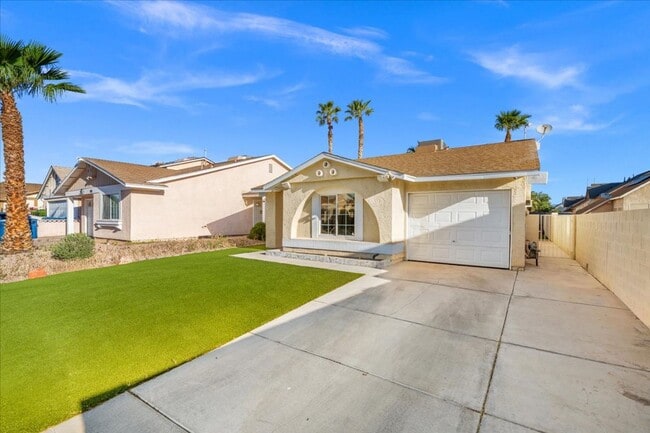 Photo - Charming 3 Bedroom Single-Story Las Vegas Home with Stylish Upgrades & Beautiful Backyard