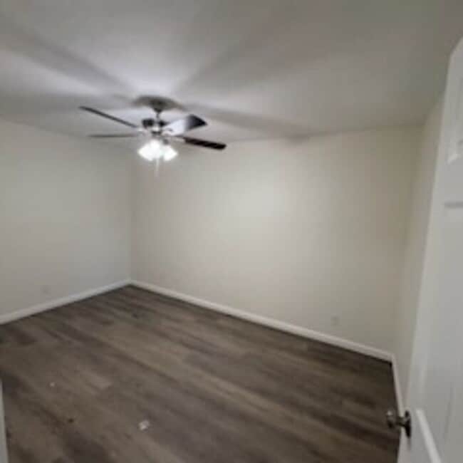 Photo - Beautiful newly remodeled 2/1 apartment!