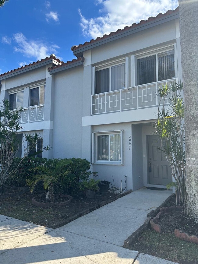 Building Photo - 20824 NW 3rd Ct