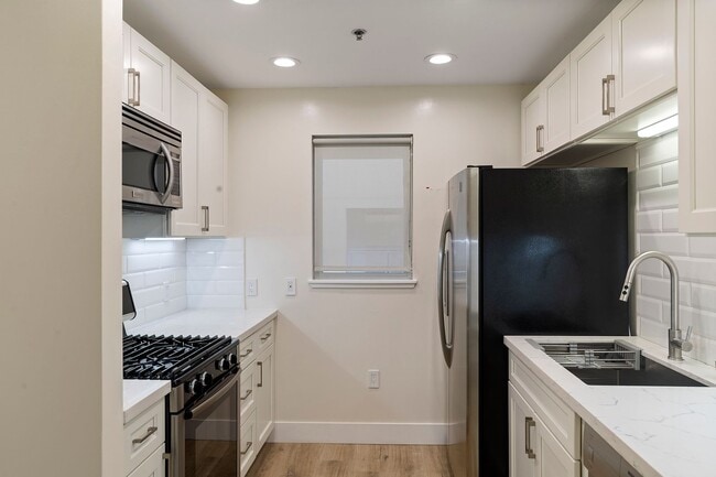 Photo - 1401 Jackson St Apartment Unit 206