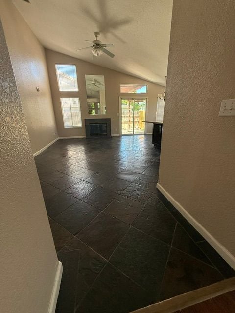 1491 Velasquez Ln