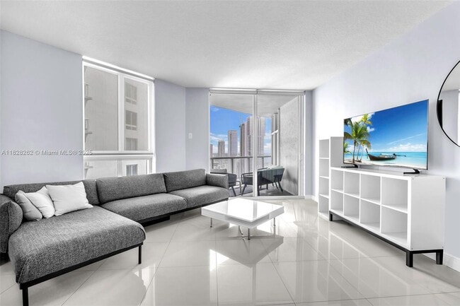 Living Room - 1900 N Bayshore Dr Unit QUANTUM ON THE BAY CONDO