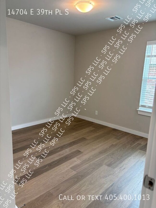 Photo - 14704 E 39th Pl S