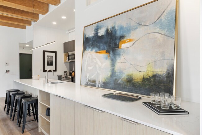 Photo - z-053025-Seattle Quilt Building