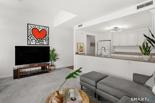 Photo - 3250 Fairfield Ave Unit 302