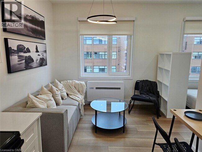 Photo - 268 Oakdale Ave