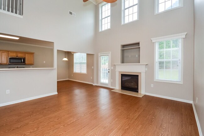 Photo - 129 Lantana Dr