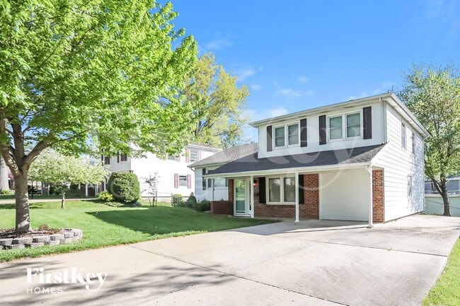 Photo - 8925 Grandview Dr