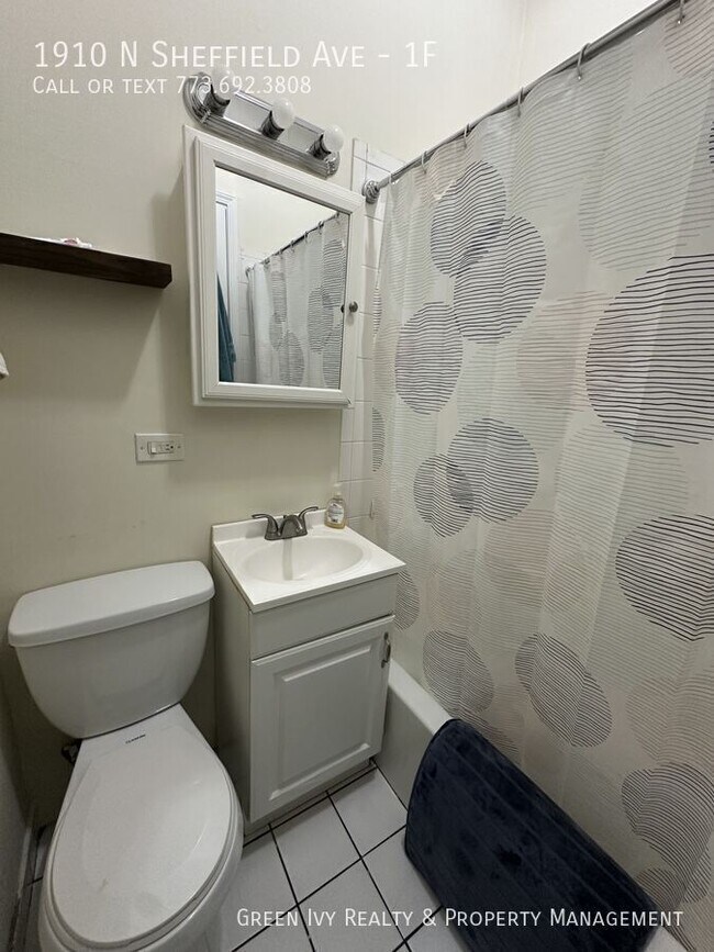 Photo - 1910 N Sheffield Ave Unit 1F