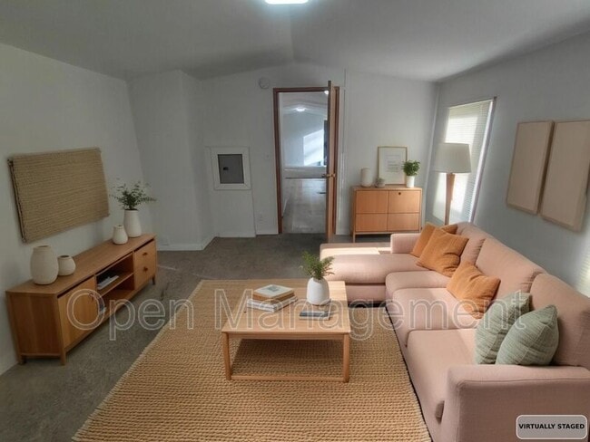 Building Photo - 301 Mantle Ave