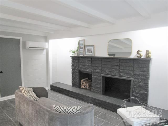 Photo - 814 Woodland Dr