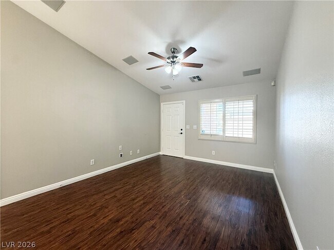 8622 Lakota St