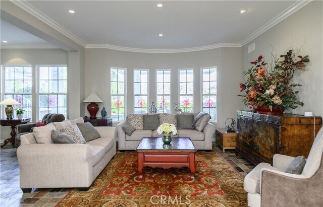 16 Pegasus Dr