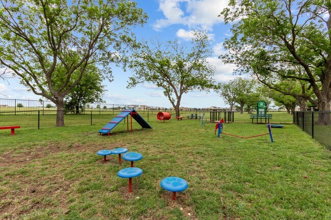 PECAN POINTE