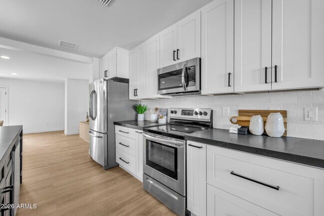 Photo - 7415 E Holly St