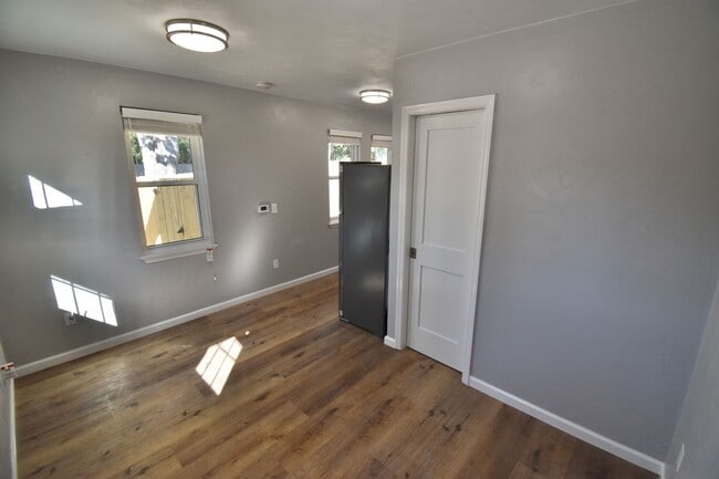 Photo - 626 W Georgia St Unit A