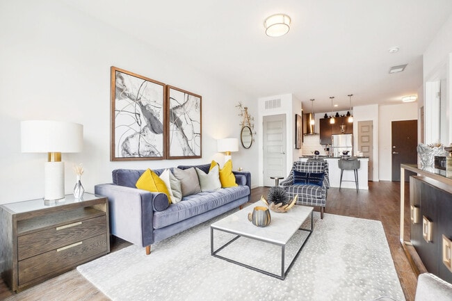 A1 1BR, 1BA - 707SF Bathroom
