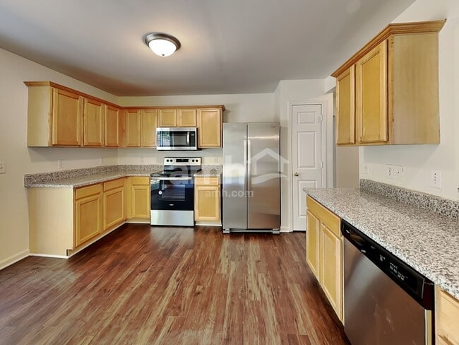 Photo - 16 Hawkesbury Rd