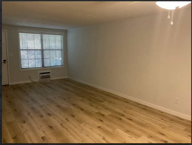 Photo - 1 Bed / 1 Bath in SW Gainesville Condo