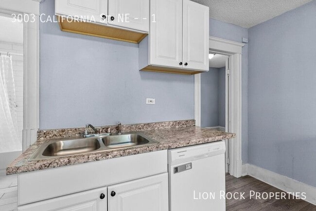 Photo - 3003 California St NE Unit 1