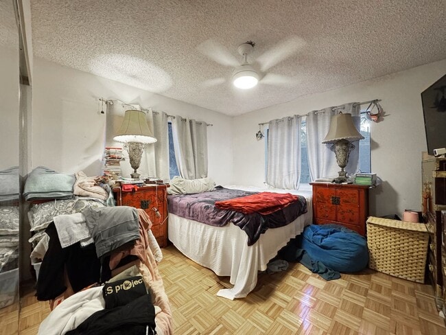 Photo - JCW Living Trust Unit JCW Living Trust A (down)