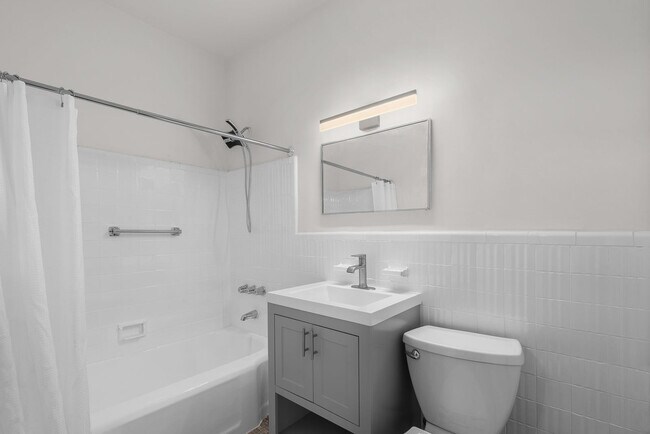 257 W 19th St Unit SI ID1224966P