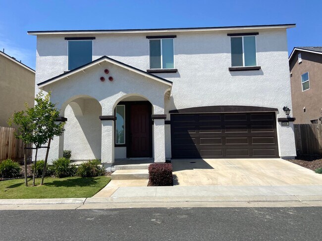 Beazer home located in SE Visalia Availabl... - Beazer home located in SE Visalia Availabl...