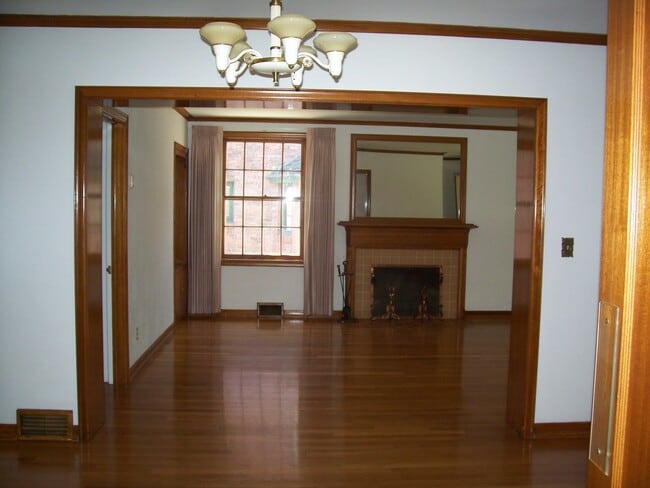 Photo - 517 W 27th Ave