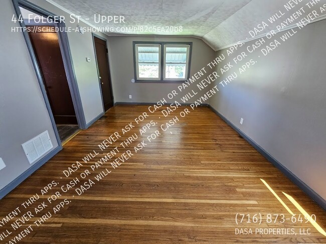 44 Folger St Unit Upper