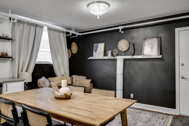 Photo - 211 Ivy Crescent Unit SI ID1537666P