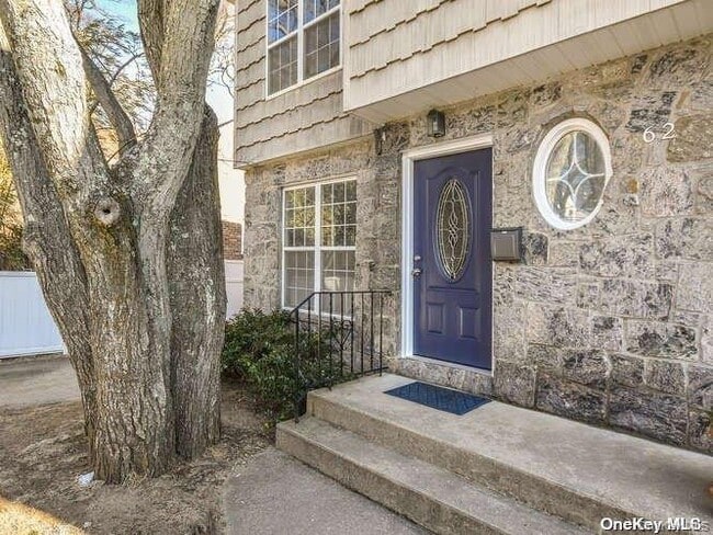 Photo - 62 A Linwood Rd N