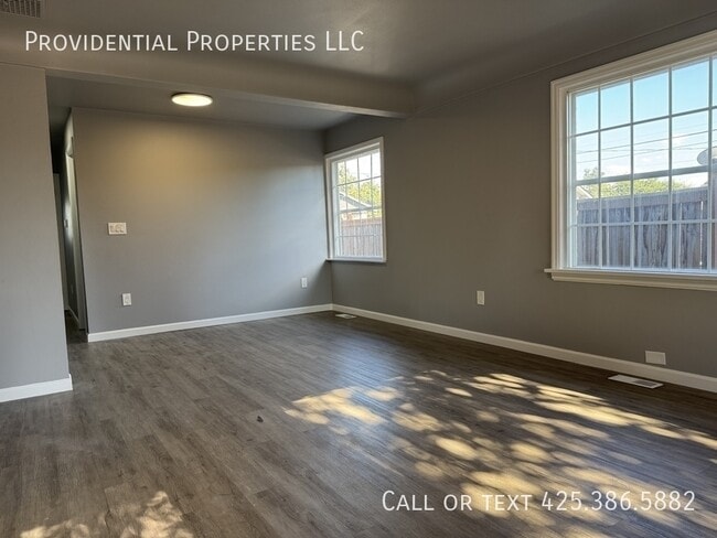Photo - 708 D St SE