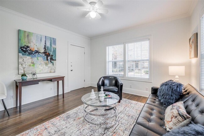 Photo - 605 Bomar St Unit 3