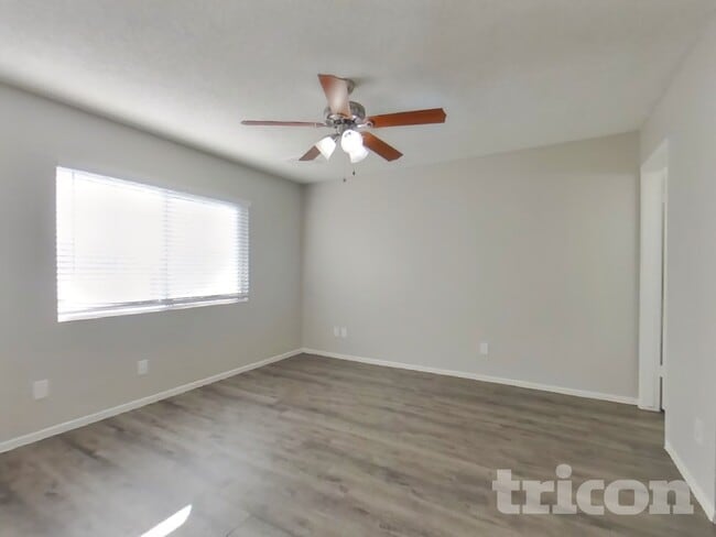 Photo - 11219 N 51st Dr